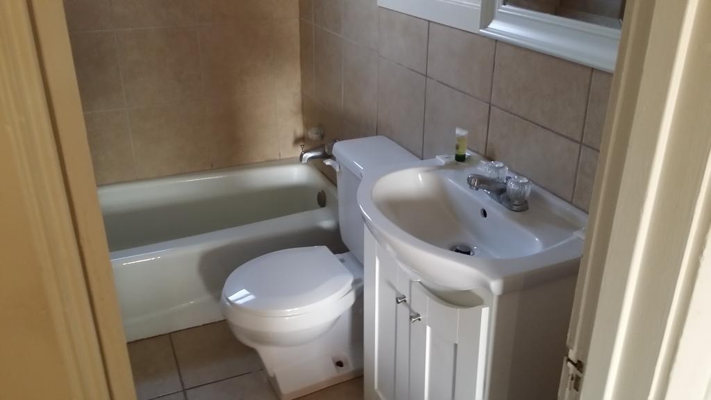 Cheyenne Motel Room photo